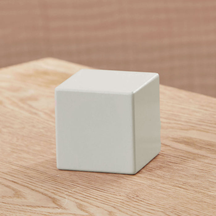 WHITE LETTER BLOCK