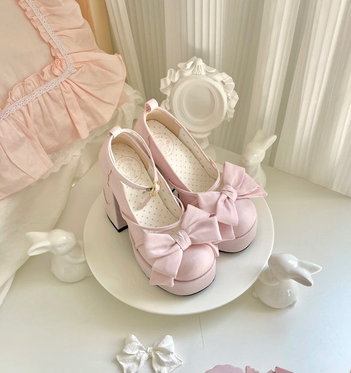 ♡ Window Doll ♡ - High Heels