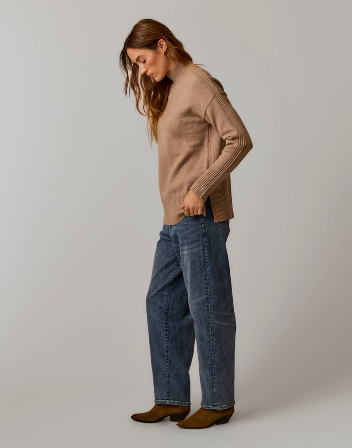 Woodward Sweater: Dark Barley