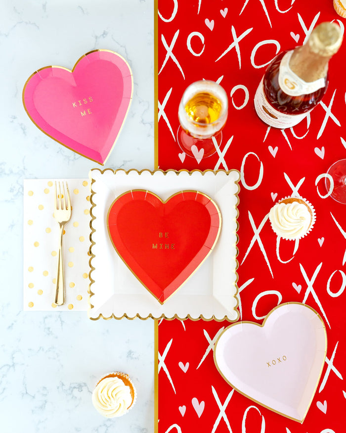 XOXO Table Runner