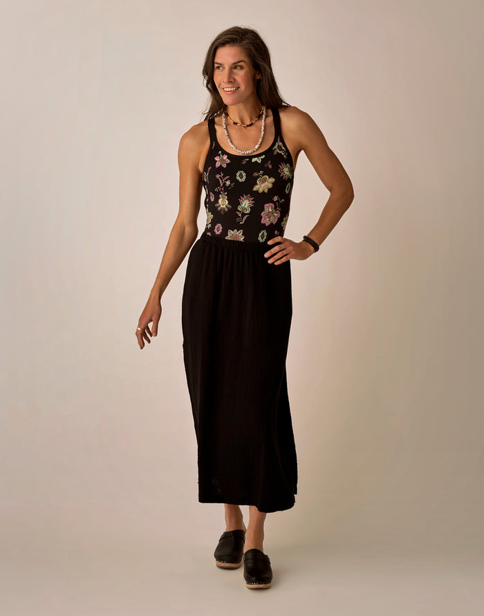 Yara Gauze Skirt: Black