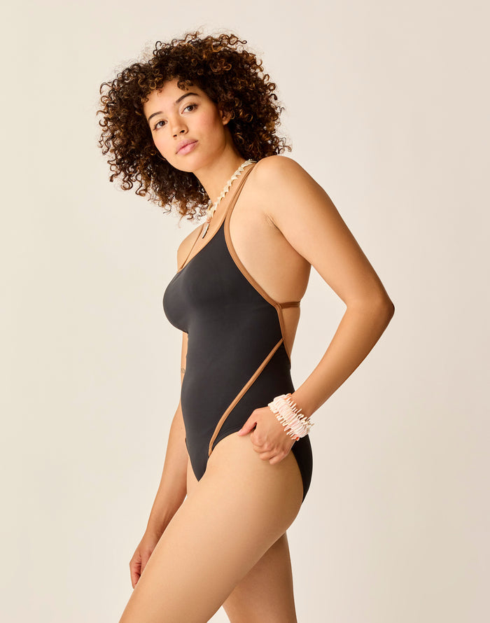 York One Piece: Black w. Rum