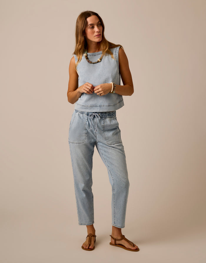 Zoe Lightweight Denim Pant: Savannah