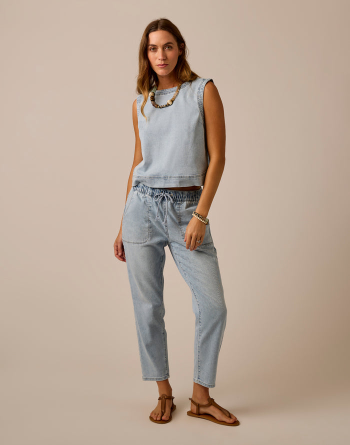 Zoe Lightweight Denim Pant: Savannah
