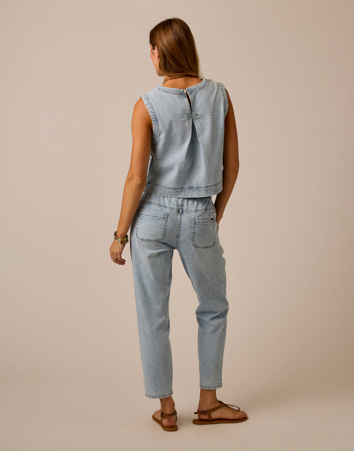 Zoe Lightweight Denim Pant: Savannah